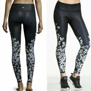 Best 25+ Deals for Alo Goddess Leggings | Poshmark